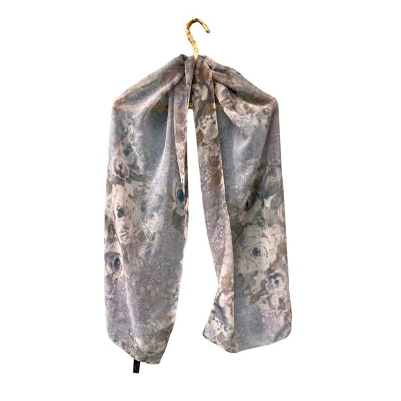 Vintage Jane Shilton Scarf Made In Italy Rectangular Grey Roses Art To Wear 60” - Picture 5 of 16